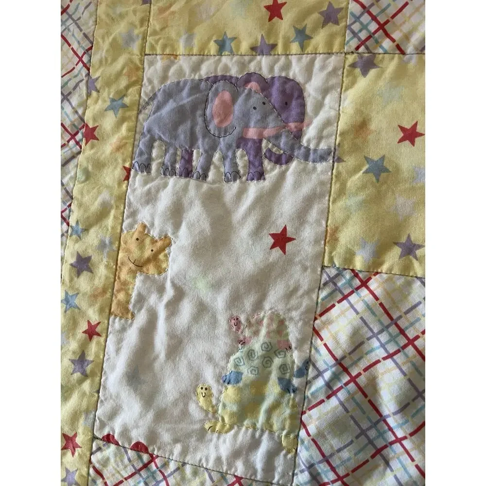 Vintage Handmade Childs Baby Quilt Rainbows Hearts Love Animal Patch Works Cotto